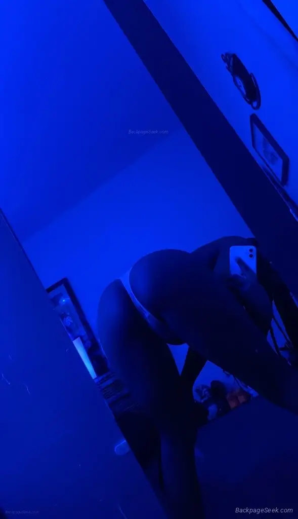 sexy petite freak Outcall only in Indianapolis – Women Seeking Men photo 5