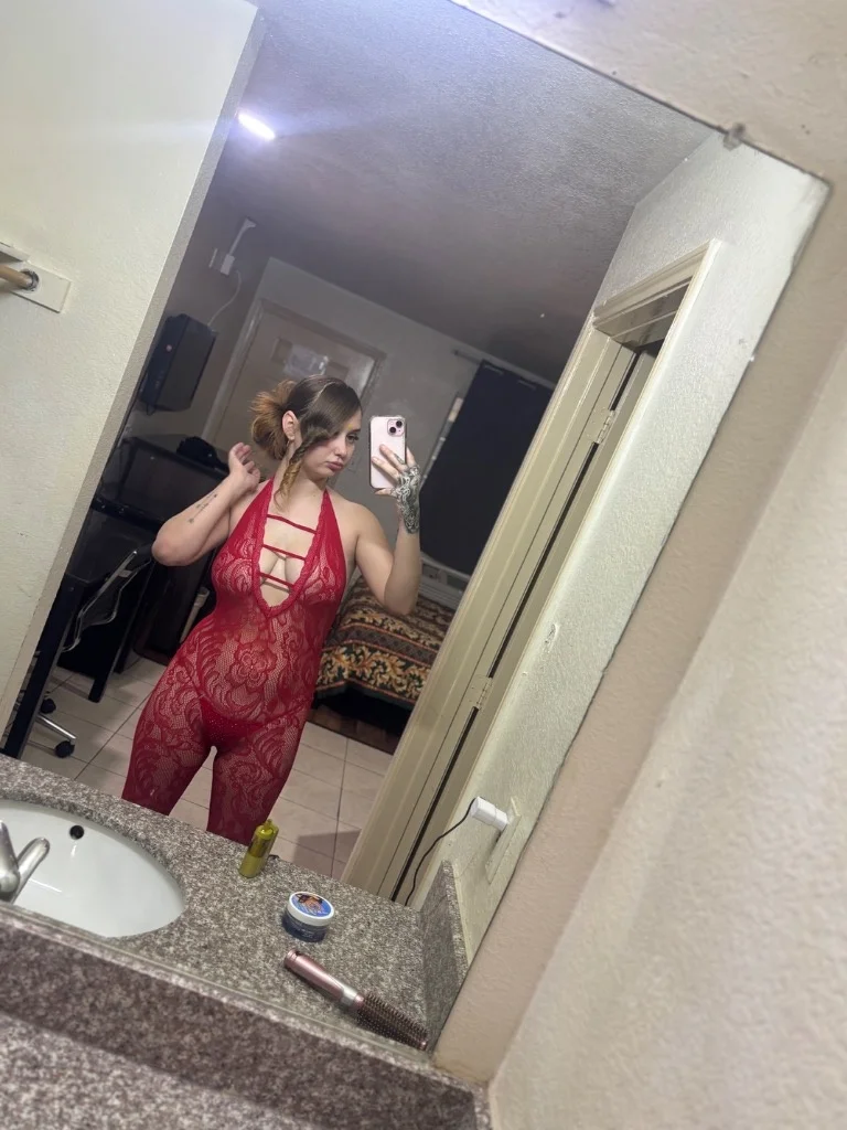 INCALL SAN BERNARDINOBIG TITTIE SNOW BUNNY WHO WANTS TO PLEA... in Inland Empire – Women Seeking Men photo 4
