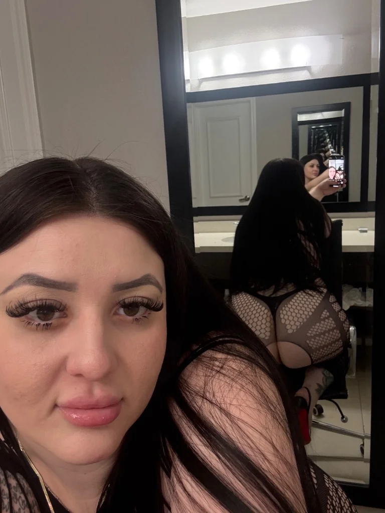 Party Girl Available Now in Inland Empire – Women Seeking Men photo 5