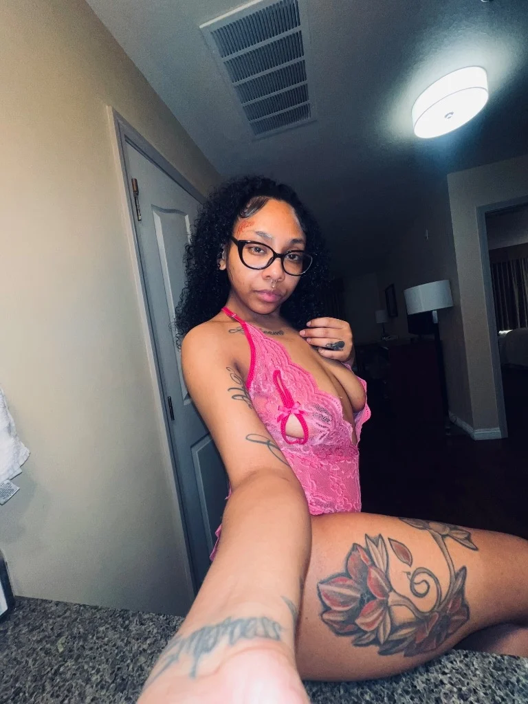 ONLY IN TOWN FOR 1 MORE NIGHT RIALTO in Inland Empire – Women Seeking Men photo 4
