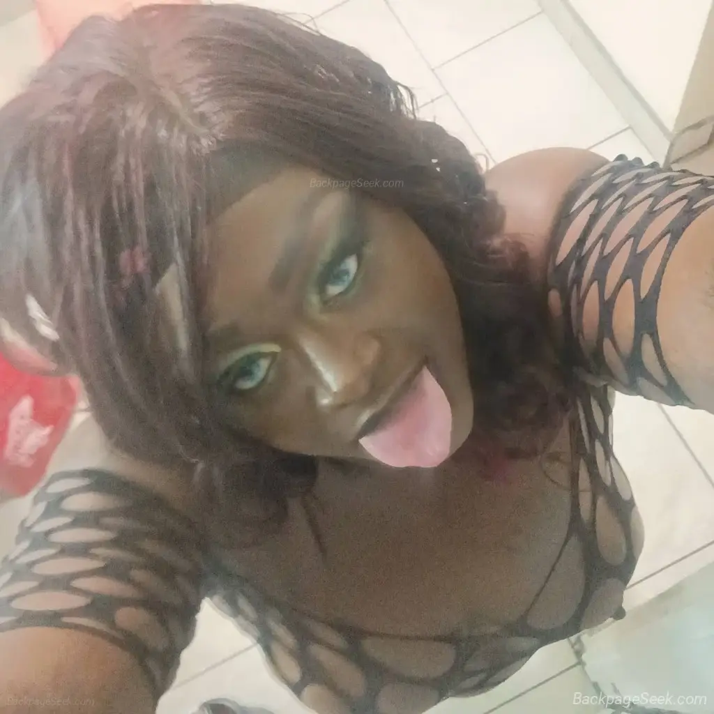 hey now 2 girls special chocolate goddess ready please speci... in Inland Empire – Women Seeking Men photo 4