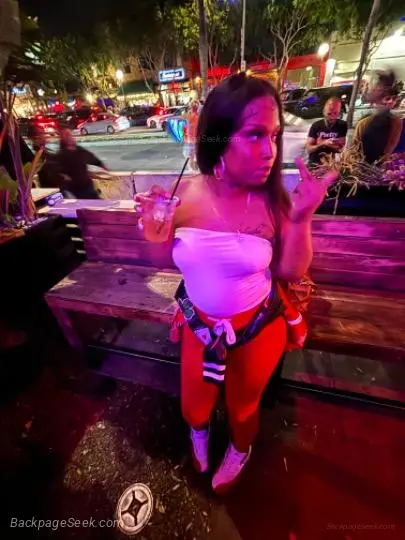 AVAILABLE HOSTING OUTCALLS AND IHOST CARDATES Right now in Inland Empire – Women Seeking Men photo 4