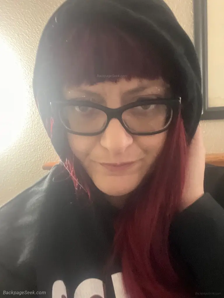 I'm a Naughty School Teacher in Inland Empire – Women Seeking Men photo 5