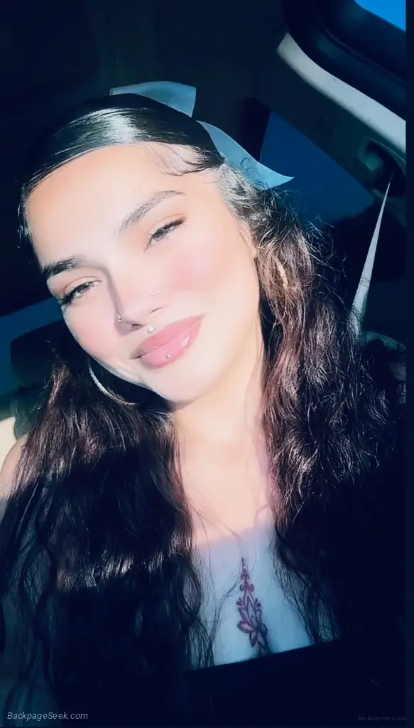 ask about prices thick latina here ready to make you cum daddy lets have a