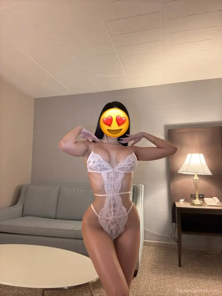 Hottie Complaciente en el area in Inland Empire – Women Seeking Men photo 2