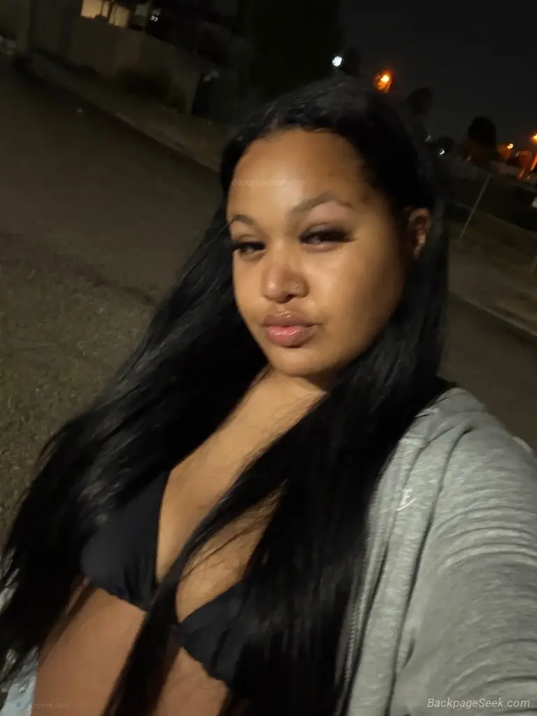 your fave girl next door ask about ny specials in Inland Empire – Women Seeking Men photo 2