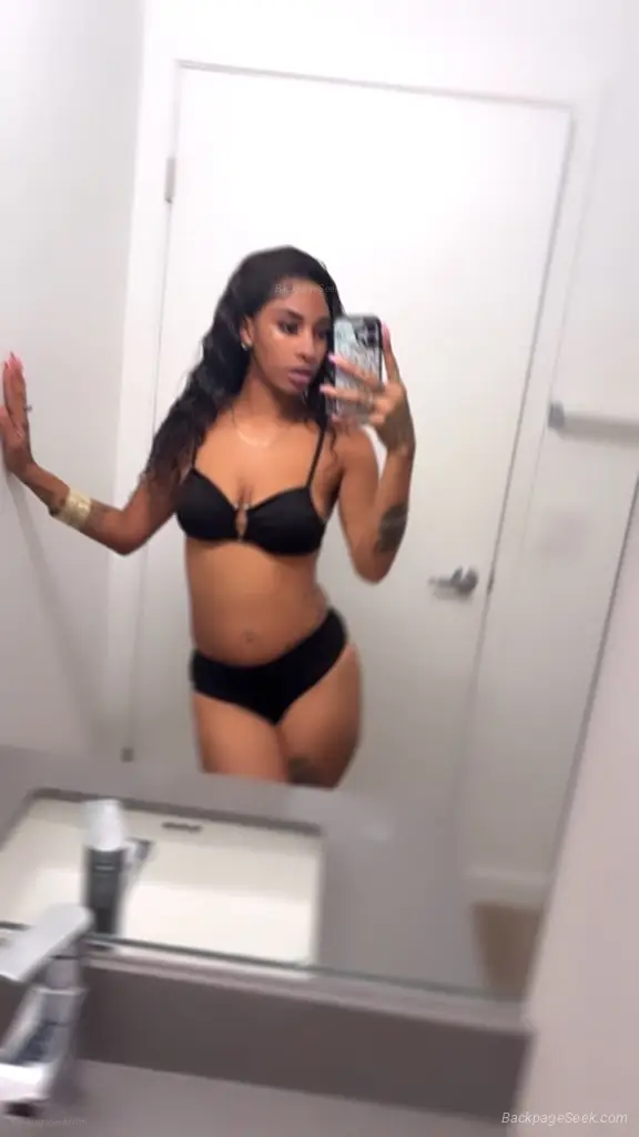 Ebony Funn in Inland Empire – Women Seeking Men photo 2