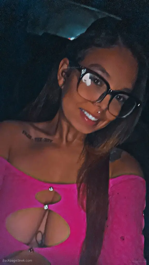 Your favorite lightskin in Inland Empire – Women Seeking Men photo 5