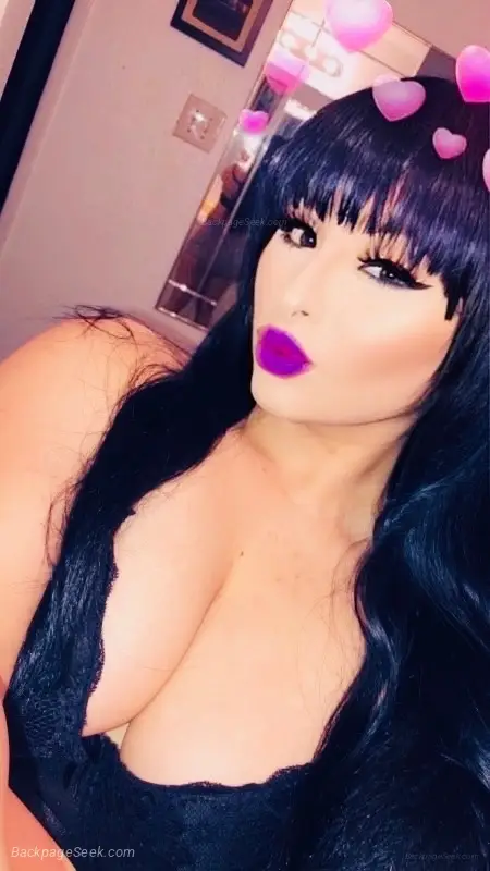 horny woman for a chubby Middle Eastern guy with a very very