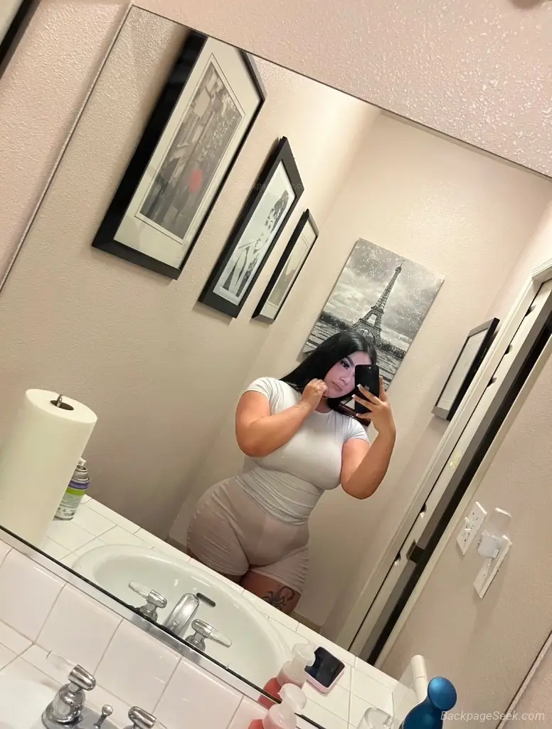 New In town Curvy Bombshell Available Now in Inland Empire – Women Seeking Men photo 4