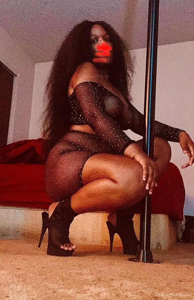 OUTCALLS ONLY LETS HAVE SUM FUN COME BEND ME OVER DONT HAVE... in Inland Empire – Women Seeking Men photo 2