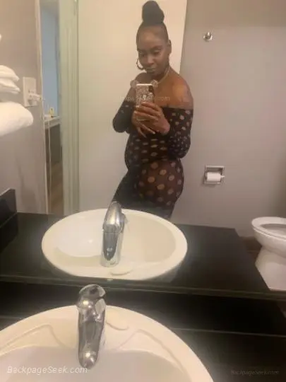 LOOKING FOR GUYS TO GET THIS PUSSY WET in Inland Empire – Women Seeking Men photo 2