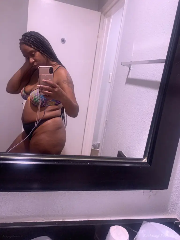 LOOKING FOR GUYS TO GET THIS PUSSY WET in Inland Empire – Women Seeking Men photo 3