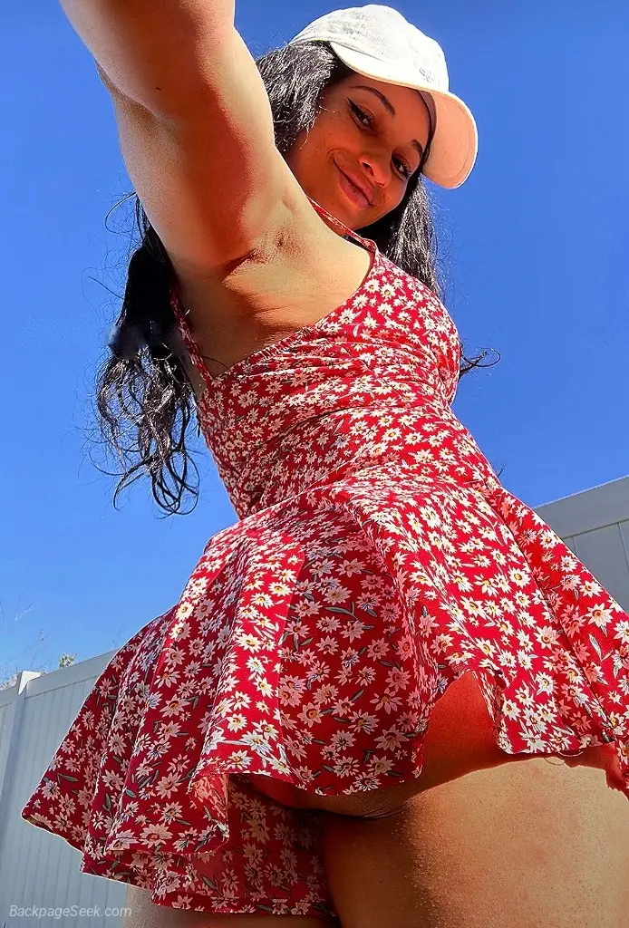 incall outcall thick small waist pretty smile soft skin in Inland Empire – Women Seeking Men photo 2