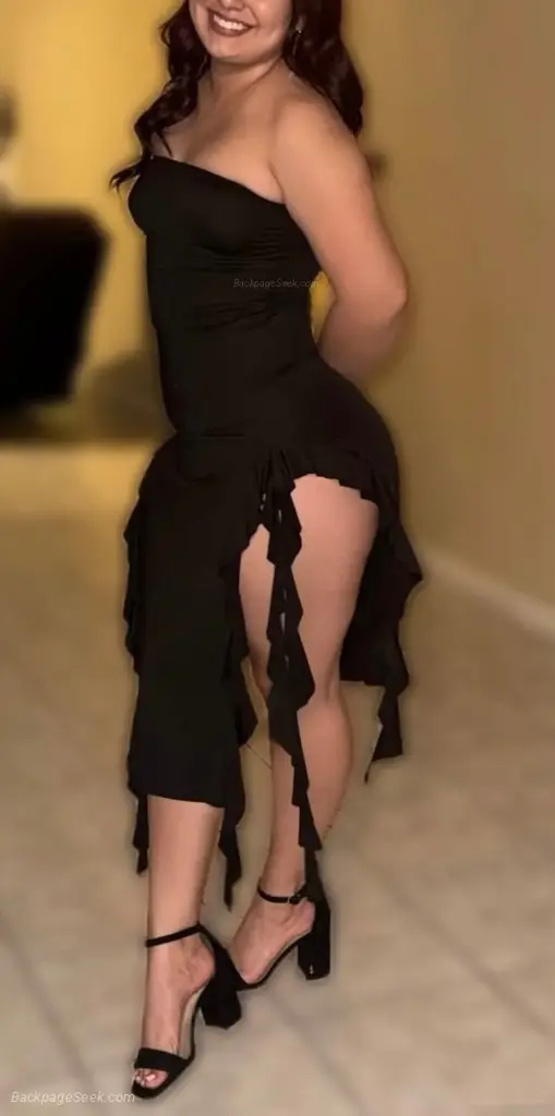 bUSTy bRUnette nEW in Inland Empire – Women Seeking Men photo 2