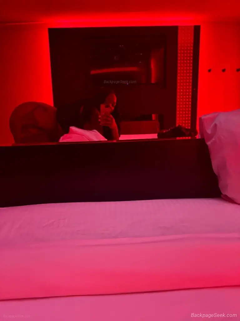 BIG BOOTY BADDIE OUTCALLS AND HOURLY ROOMS ONLY