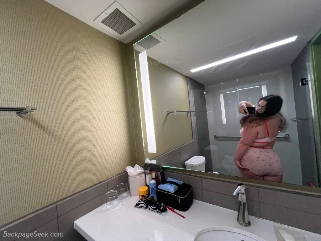 Sexy Southern PAWG in Jackson – Women Seeking Men photo 5