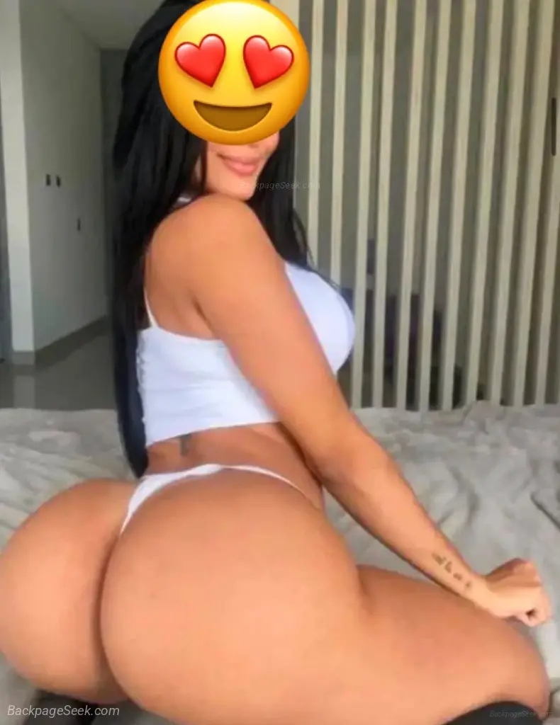Hola Bebe soy latina me llamo julie Nueva en la ciudad soy d... in Jackson – Women Seeking Men photo 5