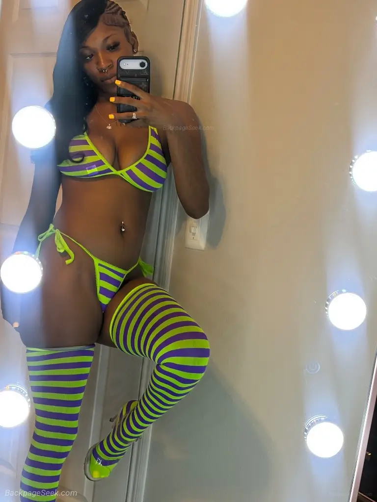 slim chocolate baddie FACETIME OUTCALLS COME HAVE FUN WITH A in Jackson – Women Seeking Men photo 5