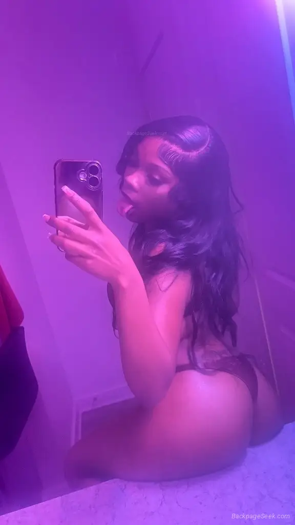 Hot Sexy Girl Wet and Juicy Pussy Amazing Content Sell Hooku... in Jacksonville – Women Seeking Men photo 2