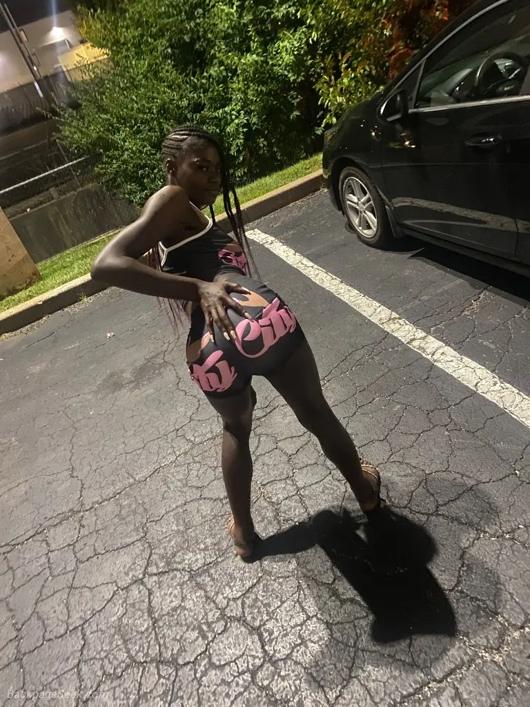 The Chocolate Factory in Jacksonville – Women Seeking Men photo 3