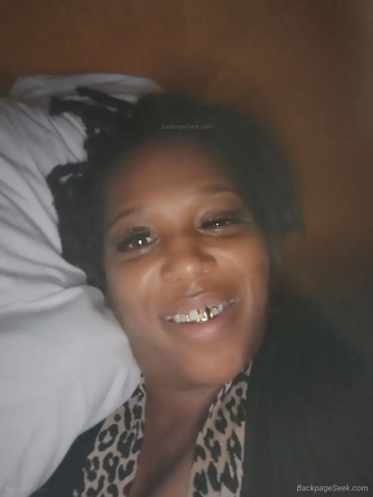 Beautiful sexy Carmel complexion soft lips juicy pussy grown... in Jacksonville – Women Seeking Men photo 4