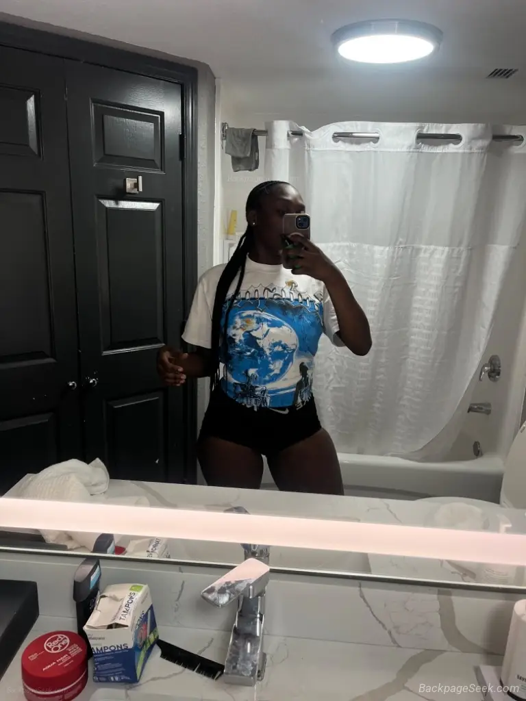 here for a good time in Jacksonville – Women Seeking Men photo 2