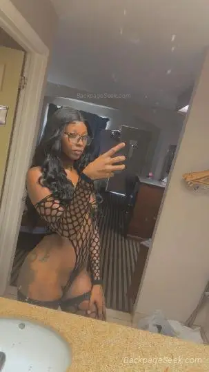 Facetime shows Only I squirt and use toys