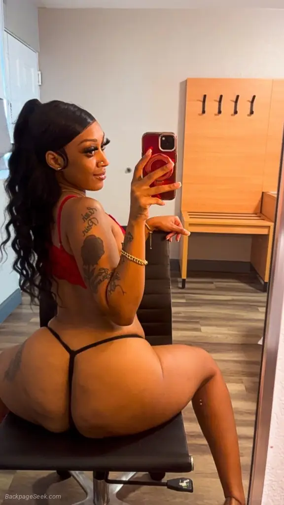 HORNY AND HERE FOR 24 HOURS