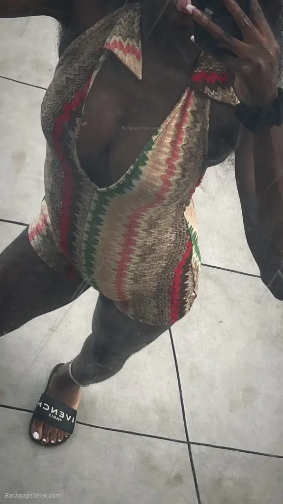 cum fuck me daddy ask abt my deals add my twitter cho3lateba... in Jacksonville – Women Seeking Men photo 6