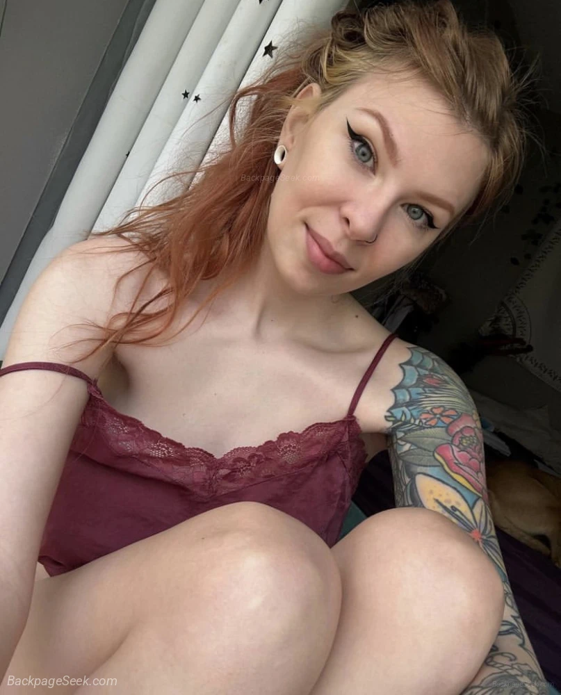 That Horny Redhead Im all yours Daddy in Jacksonville – Women Seeking Men photo 6