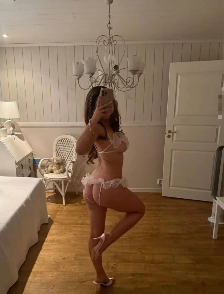 Stunning Tight Upscale Brunette in Jersey Shore – Women Seeking Men photo 3