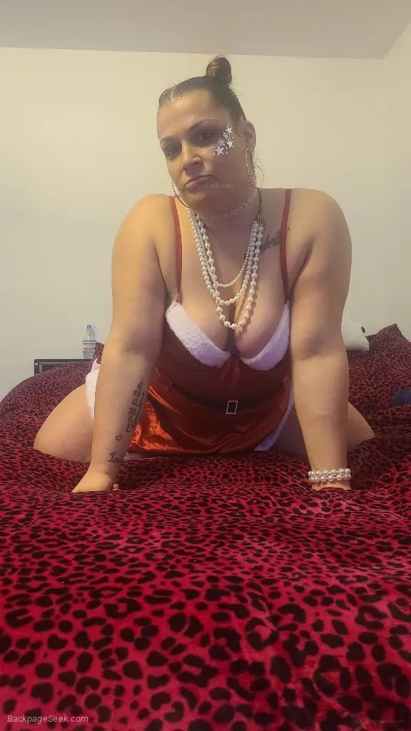The Queen of Your Wildest Fantasies ; Your Favorite New Obsession
