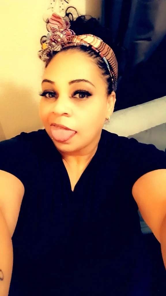 AVAILABLE in Kansas City – Women Seeking Men photo 4