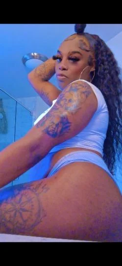westport area hung VERSE TOP in Kansas City – Women Seeking Men photo 3
