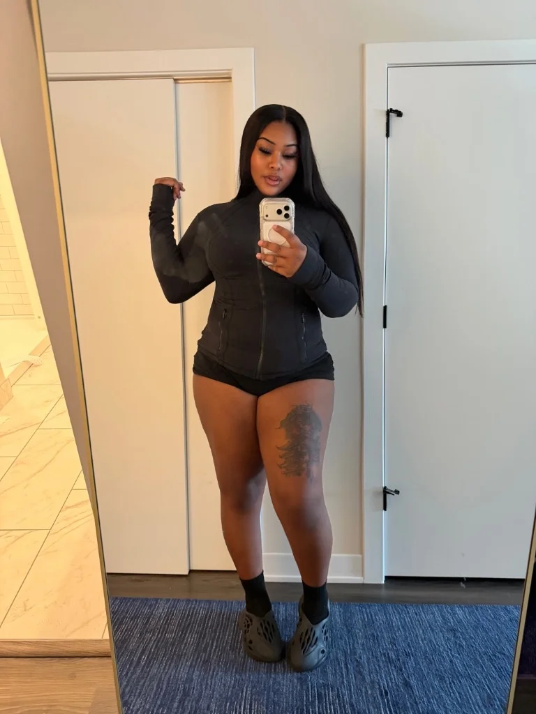 Naomi available now incall or outcall i sign nda's in Kansas City – Women Seeking Men photo 5