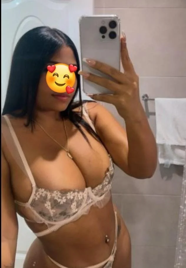 I'm really hot natural body just serious dates no police no... in Kansas City – Women Seeking Men photo 2