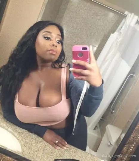 1 Gentlemen s Choice Super Busty Beautiful Playmate in Kansas City – Women Seeking Men photo 4