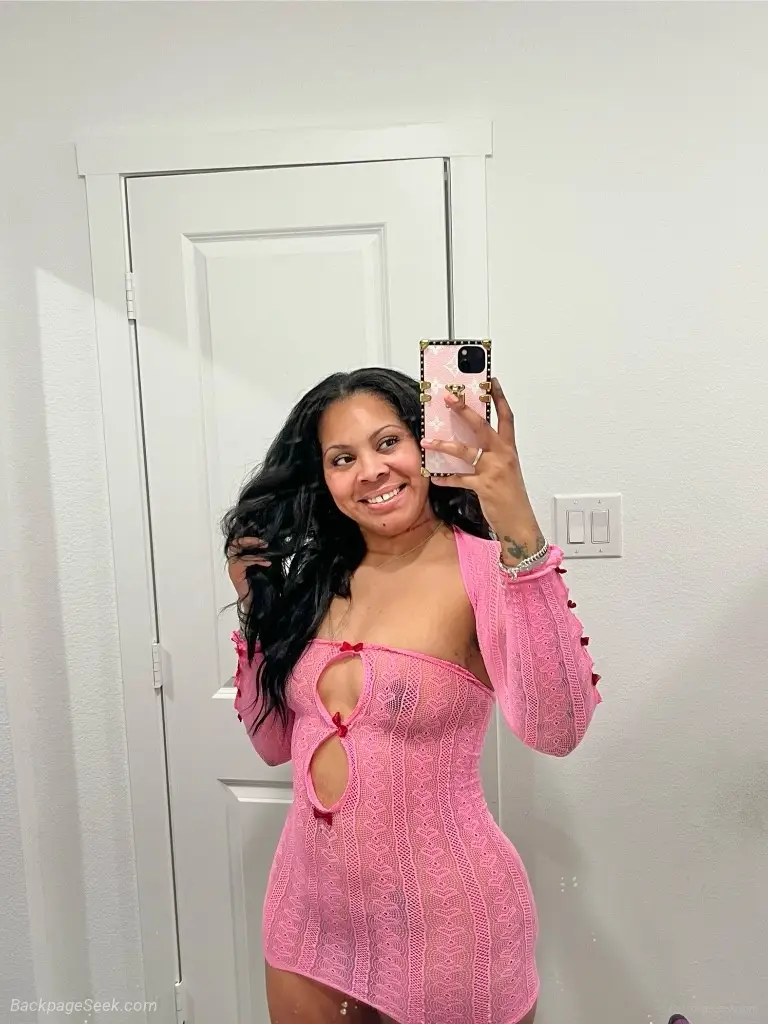 Cum see me while I'm here daddy in Kansas City – Women Seeking Men photo 3