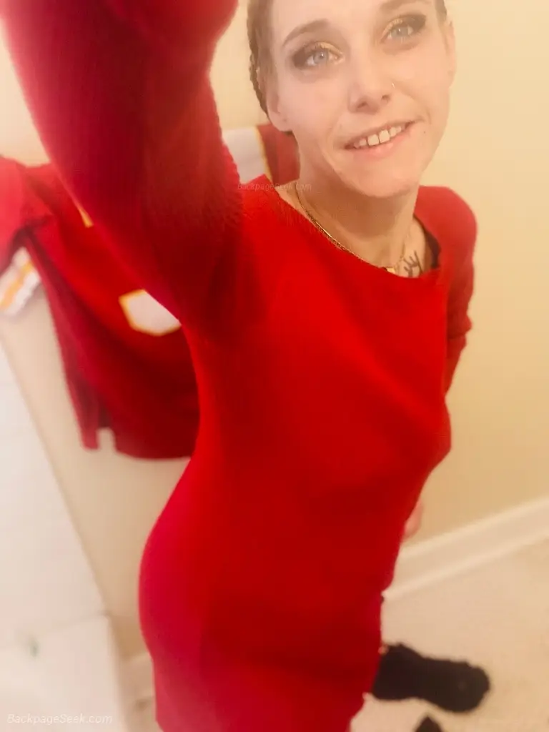 WET ASS PUSSY WEDNESDAY AVAILABLE 247 CAR DATEIN CALLOUTCALL... in Kansas City – Women Seeking Men photo 2