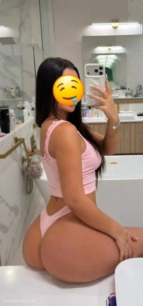 Soy una chica caliente ,latina, divertida Escribeme o llmame Disponible