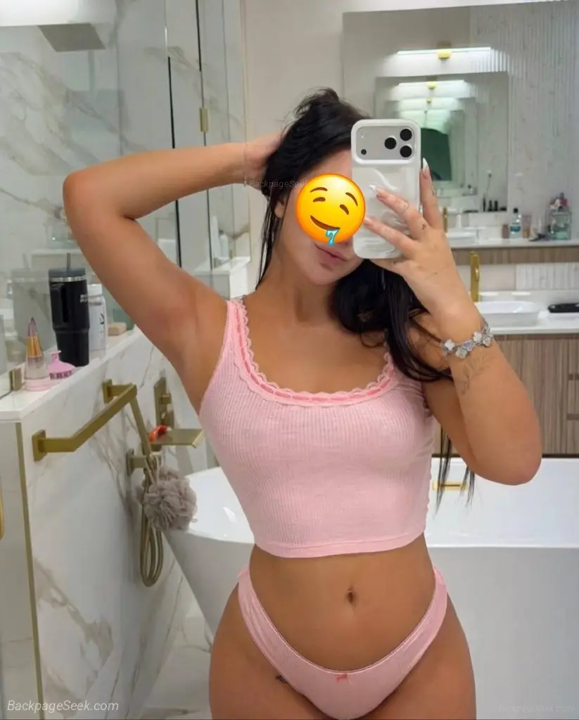 Soy una chica caliente latina divertida Escribeme o llmame D... in Kansas City – Women Seeking Men photo 2