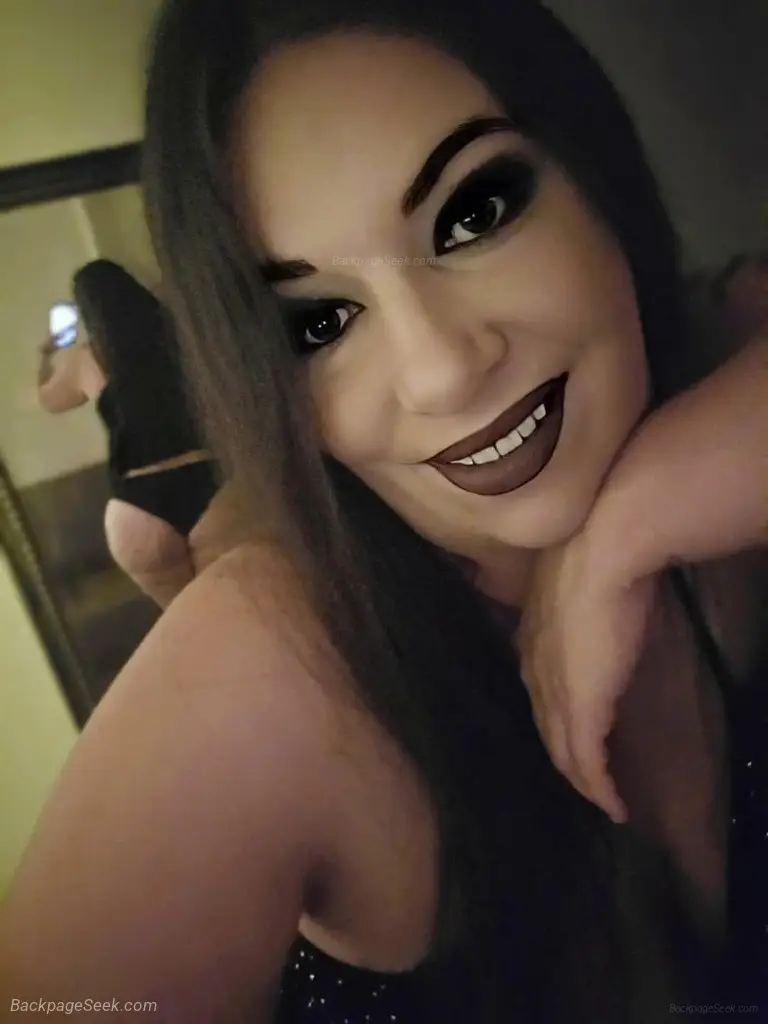 kelsey lee well reviewed on mutiple platforms