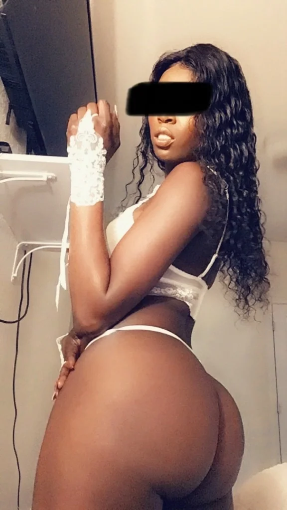 Travel Agent Chanel in Knoxville – Women Seeking Men photo 5