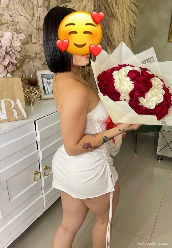 I ACCEPT PAYMENT ON ARRIVAL NEWLY VERIFIED SEXY HOT WHITE GIRL