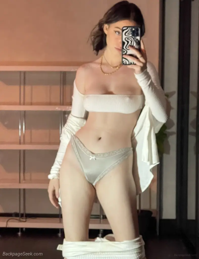 I m available now and ready to have some fun Let s have a gr... in Knoxville – Women Seeking Men photo 4