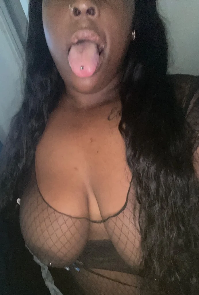 OUTCALL SPECIAL TIGHT WET PUSSY