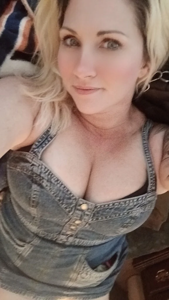 Sexy MILF with Availablity tor Incall Now Citas Disponible in Las Vegas – Women Seeking Men photo 5