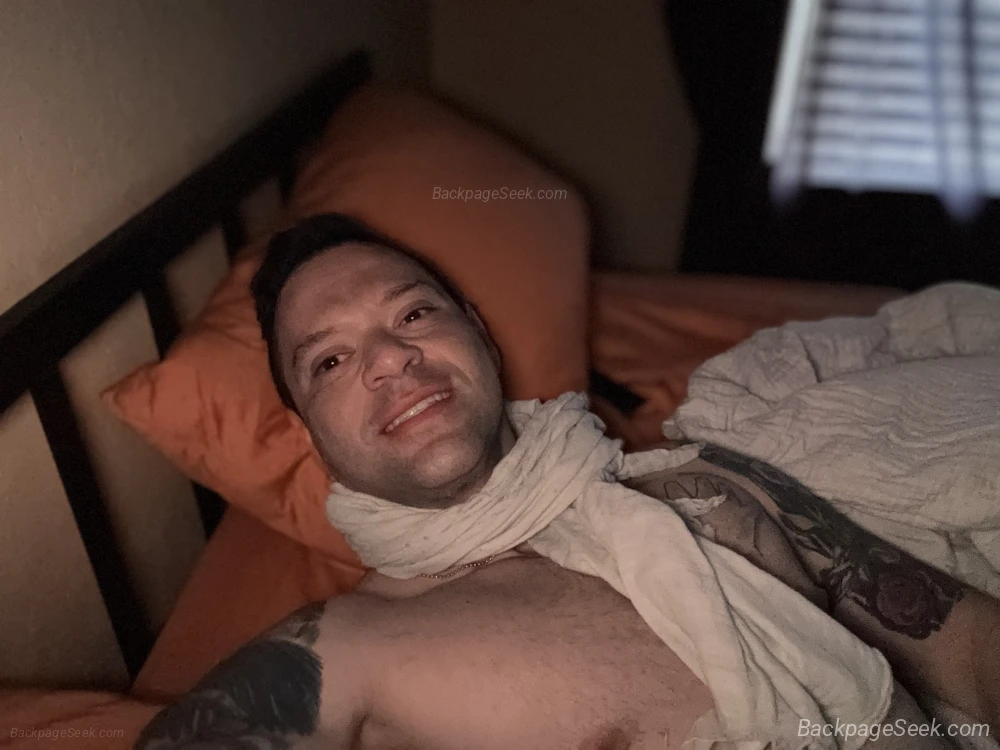 Ready for playtime any time in Las Vegas – Men Seeking Women photo 3