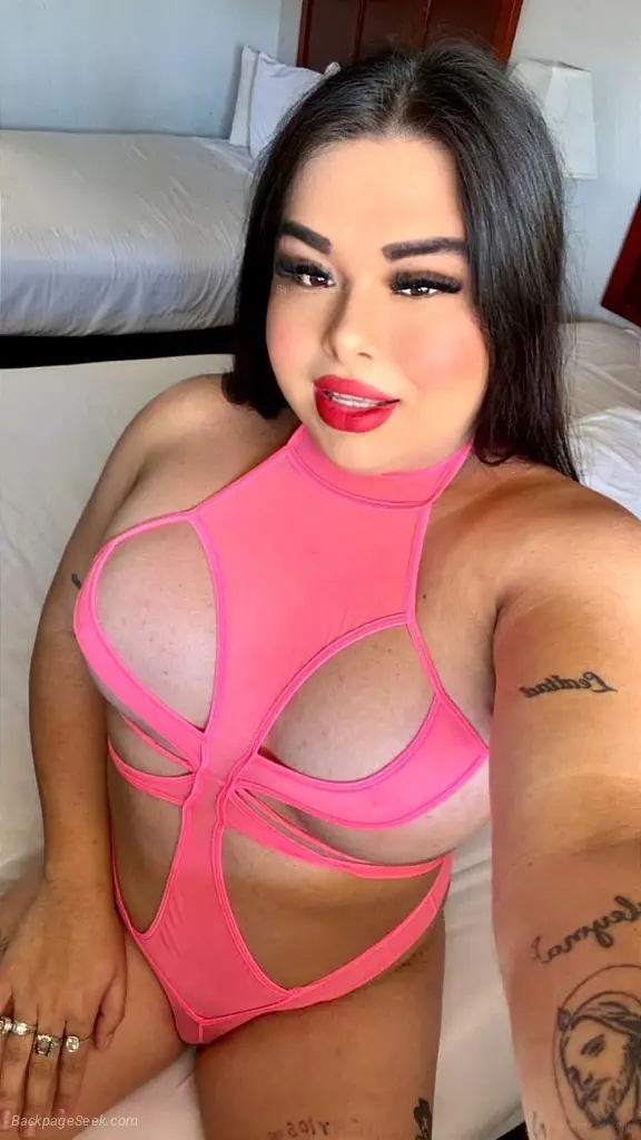 SEXY AKISHA SALVADOREA in Las Vegas – Women Seeking Men photo 2